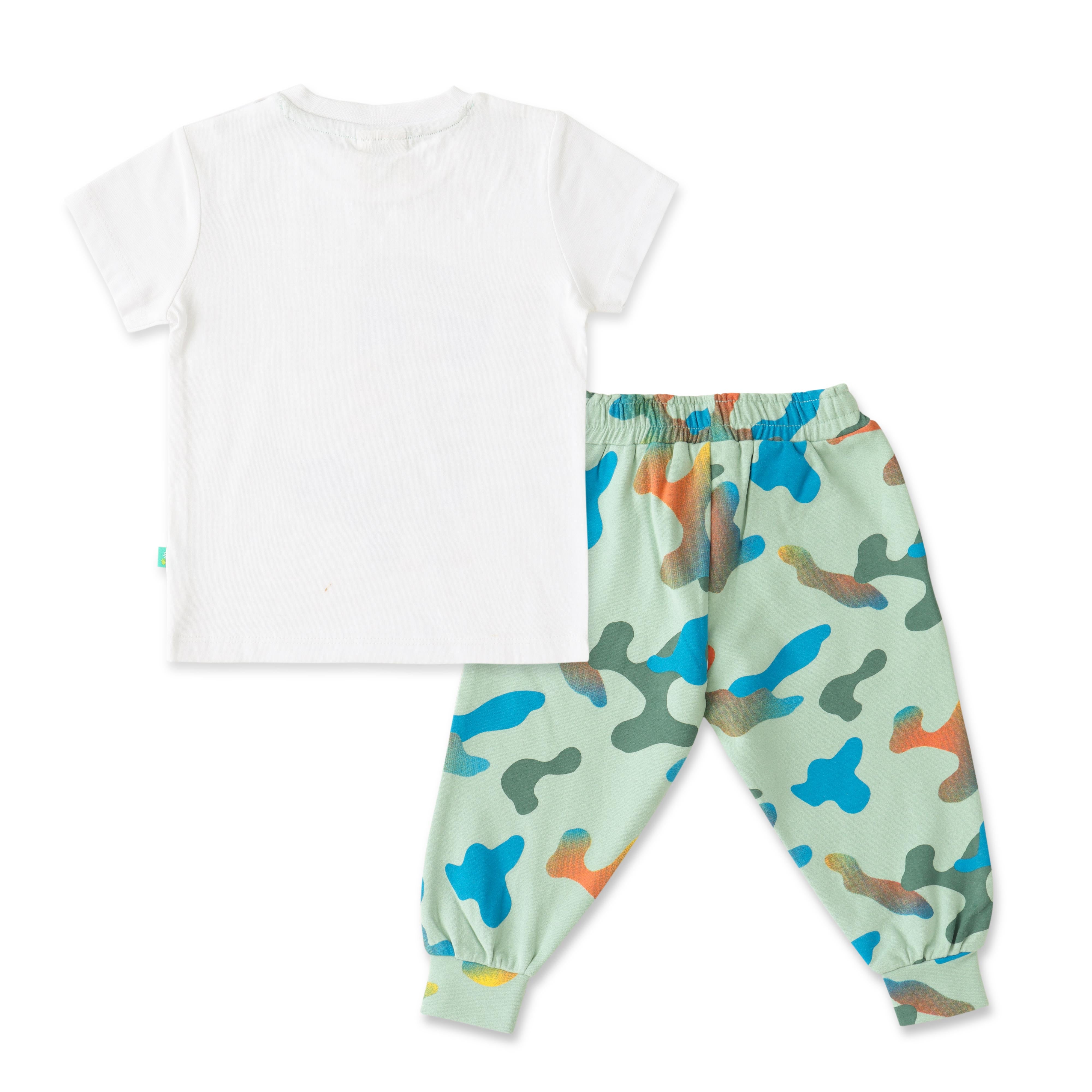 Baby Boys Graphic Printed T Shirt & Solid Pant